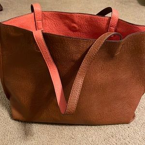 Reversible tote bag